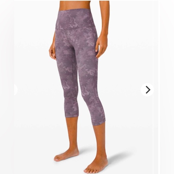 Lululemon Align Crop 21" Rejuvenate Dark Chrome Multi - Picture 1 of 7
